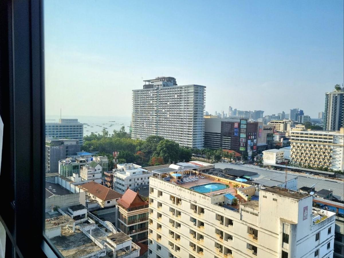 The Base Condo Center Of Pattaya Rooftop Swimming Pool 外观 照片